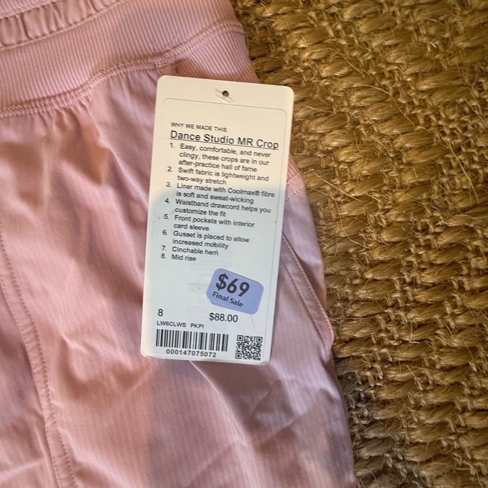 lululemon dance studio MR crop - size 8 - NWT